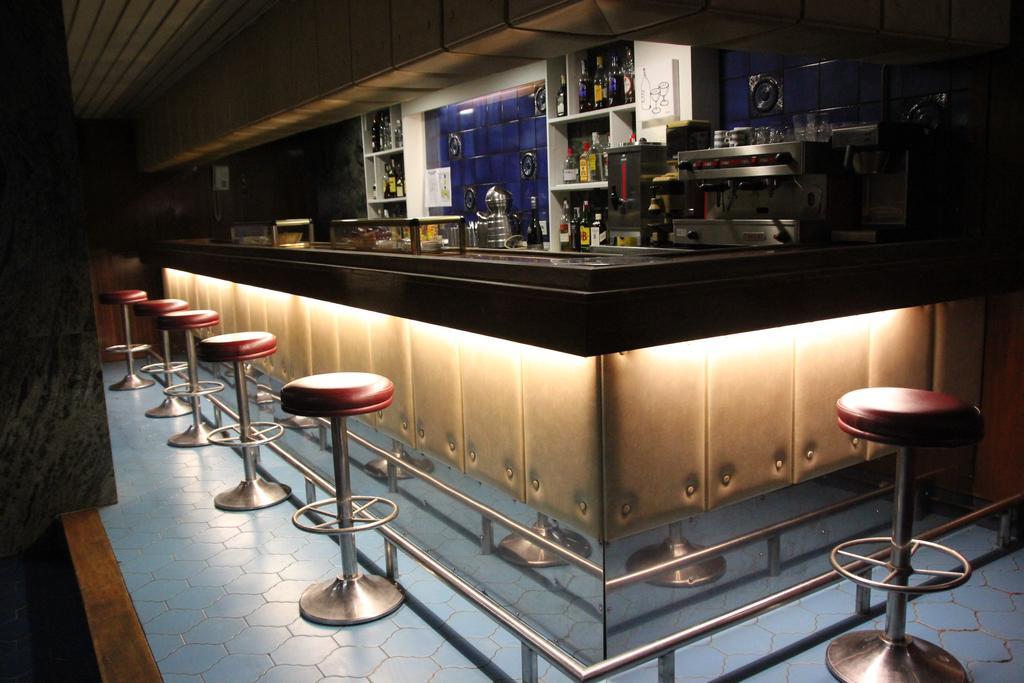 Hotel Marques De Santillana Torrelavega Kültér fotó