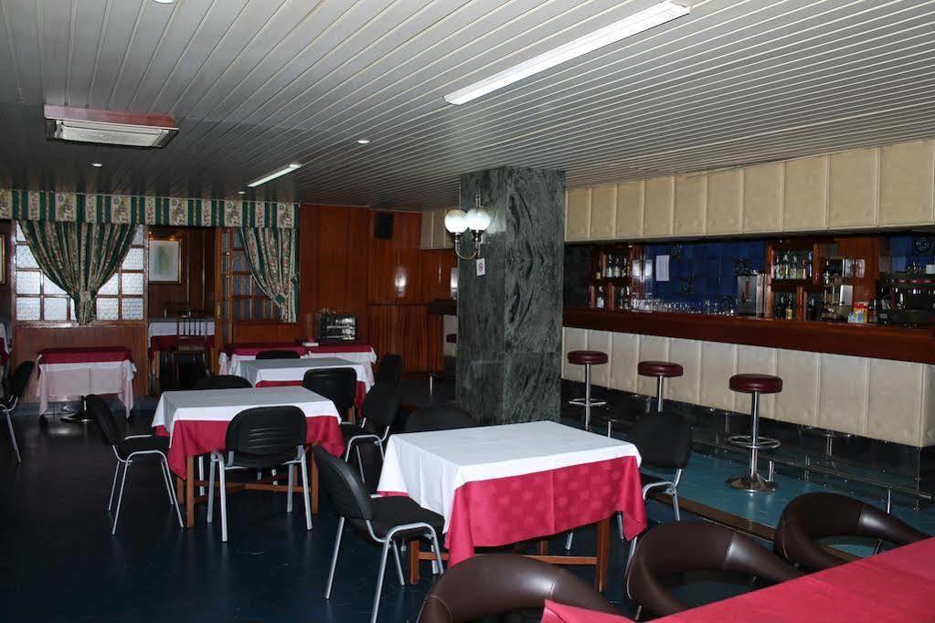 Hotel Marques De Santillana Torrelavega Kültér fotó