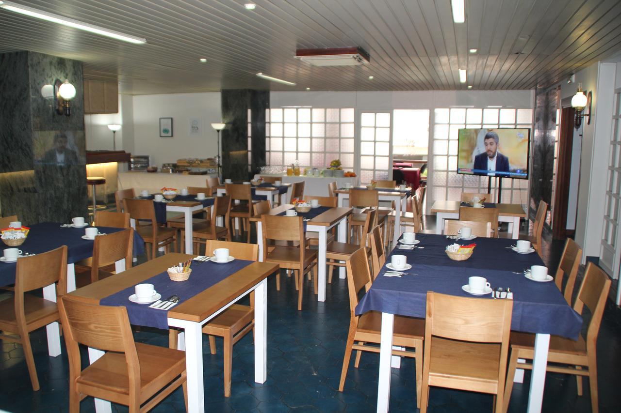 Hotel Marques De Santillana Torrelavega Kültér fotó