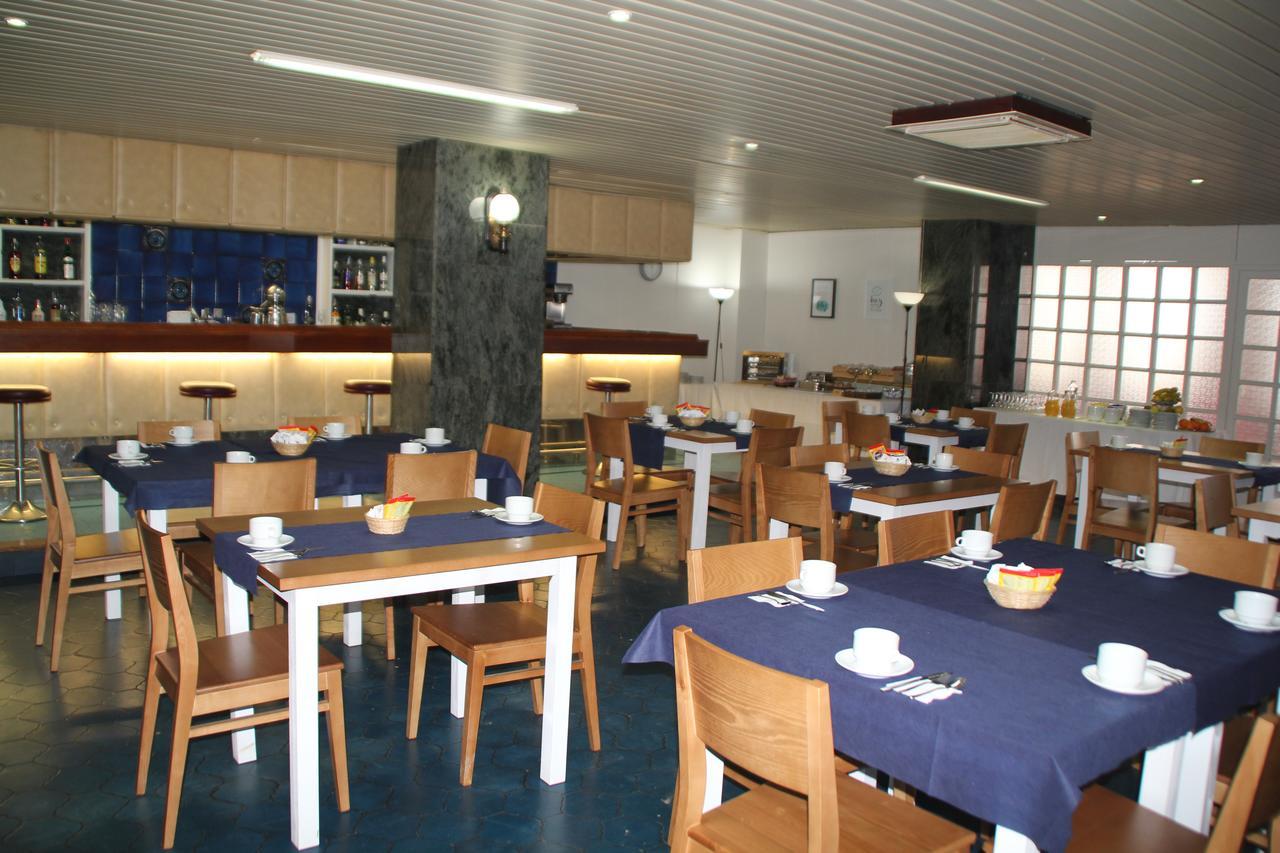 Hotel Marques De Santillana Torrelavega Kültér fotó