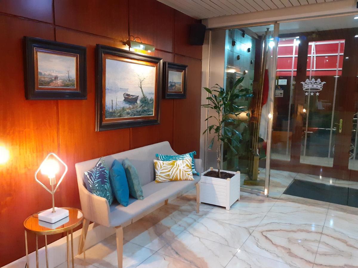 Hotel Marques De Santillana Torrelavega Kültér fotó